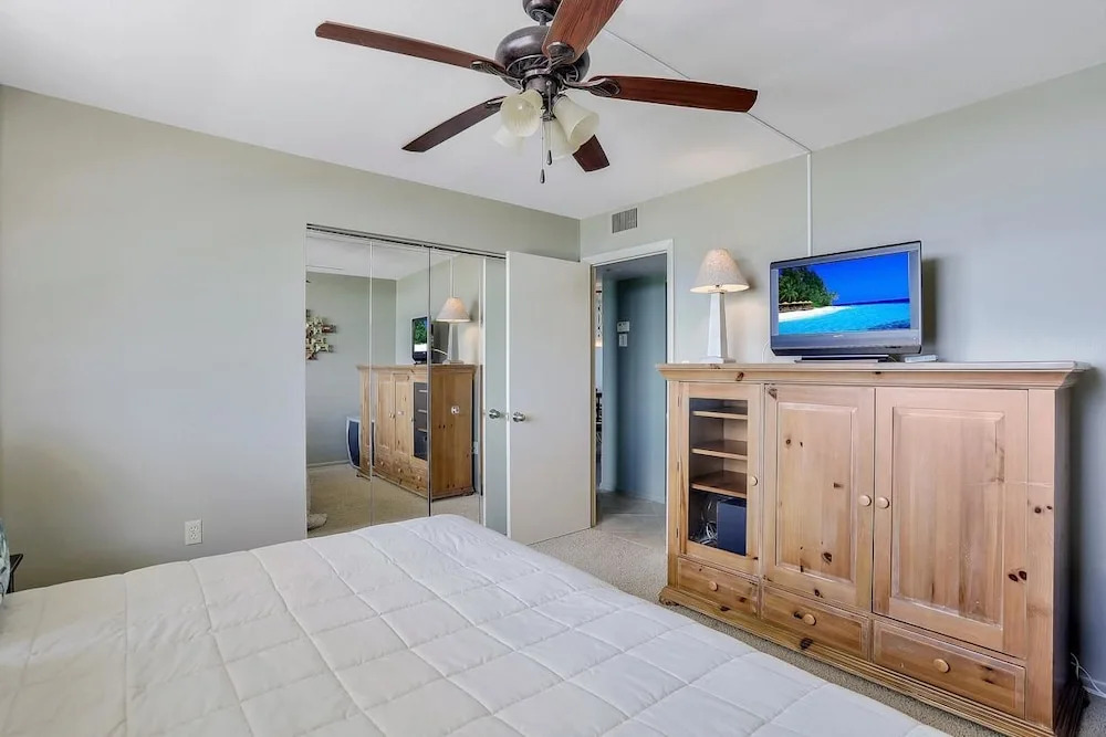 South Seas Tower 2-701