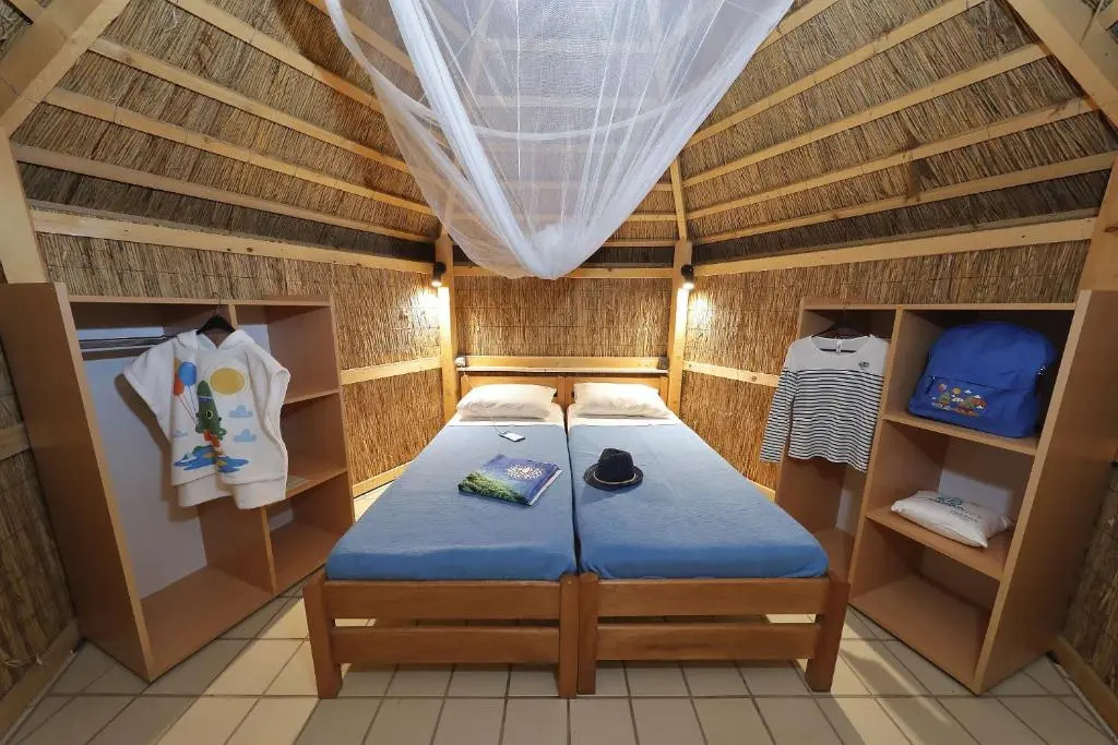 Pine Beach Bungalows all inclusive