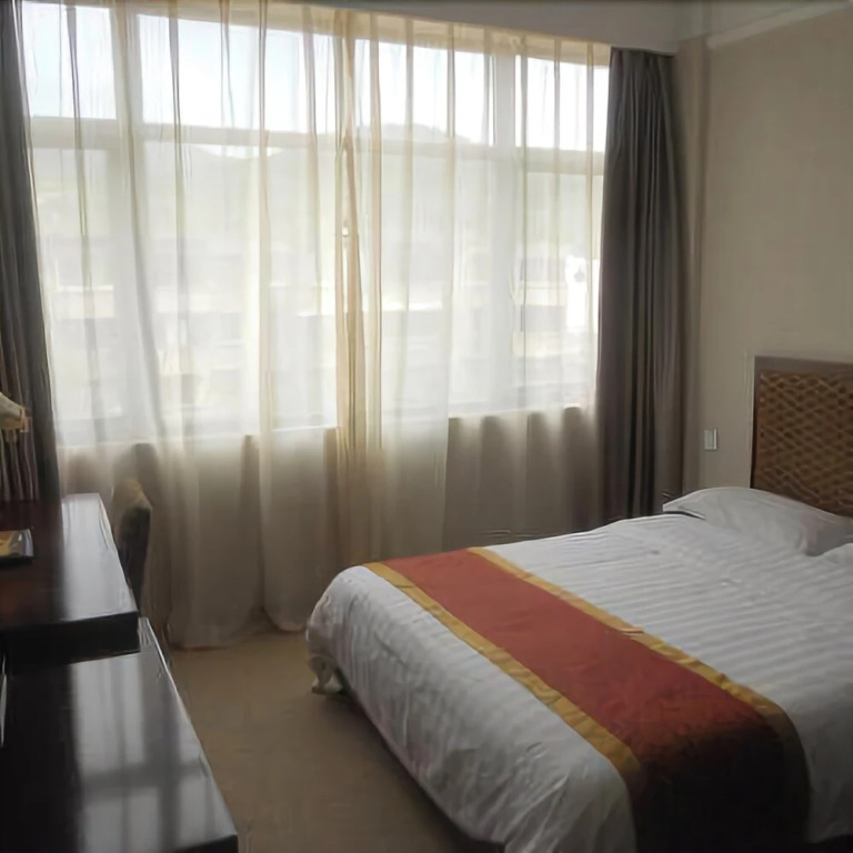Zhaohua Hotel