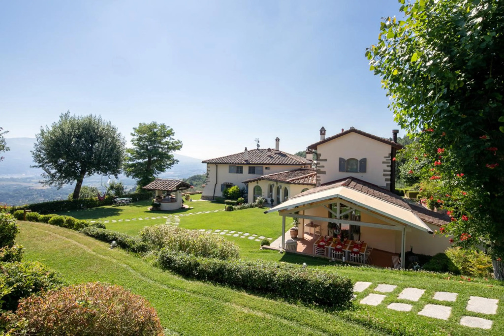 Villa Collesole by Mmega
