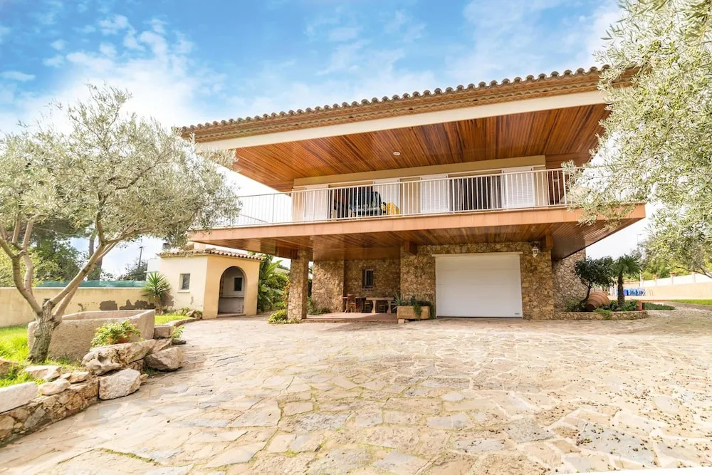 Villa Nuria