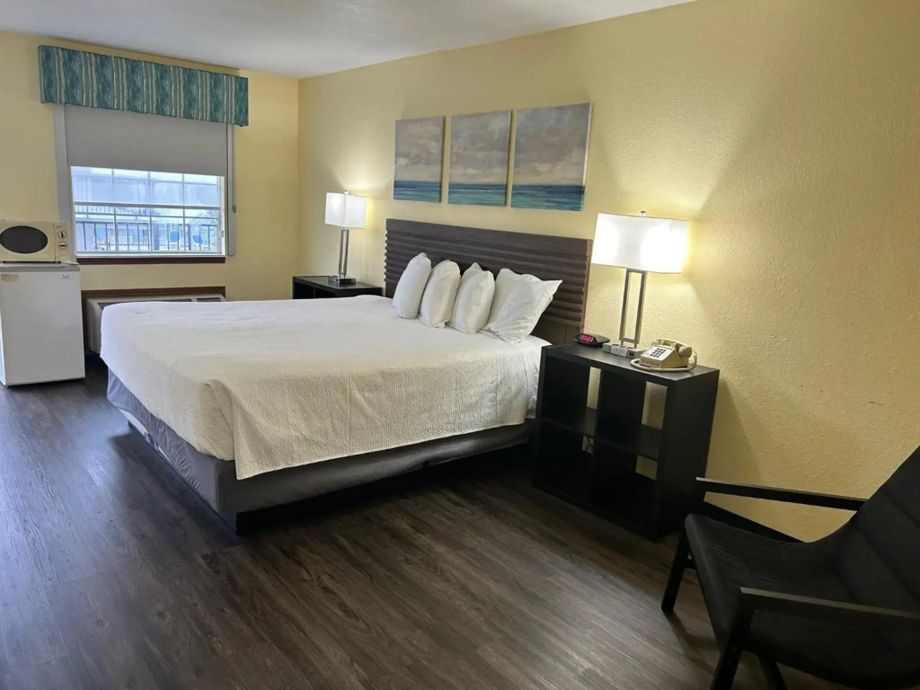 Seven Gables Inn