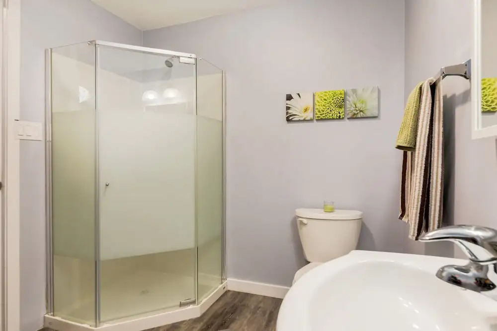 4 Bedroom Suite in Calgary