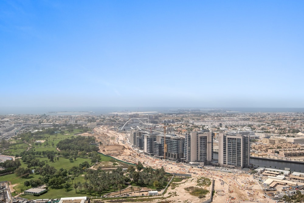 Silkhaus New High Floor Studio Aykon City