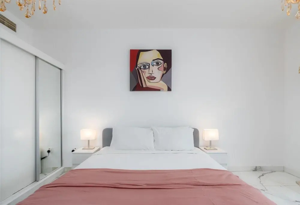 Lux BnB Princess Tower - Dubai Marina