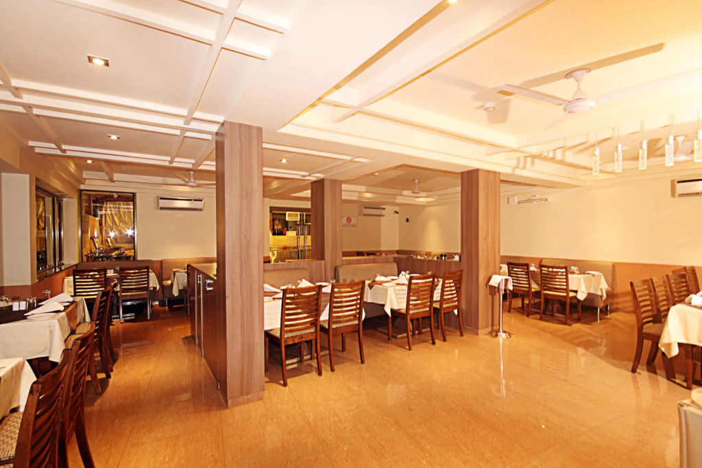 Sandalwood Hotel & Suites