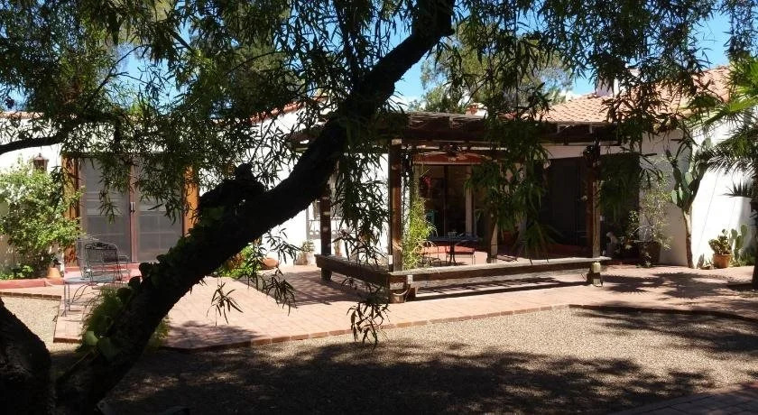 Sam Hughes Inn Bed & Breakfast
