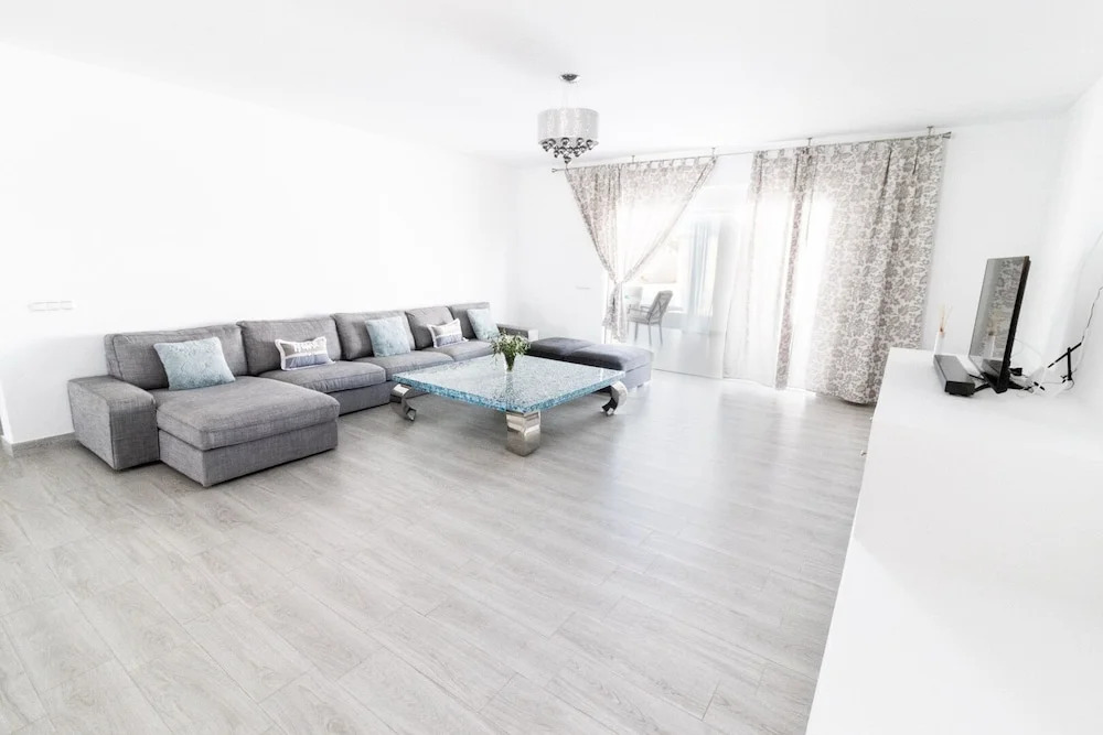 VILLA M&j