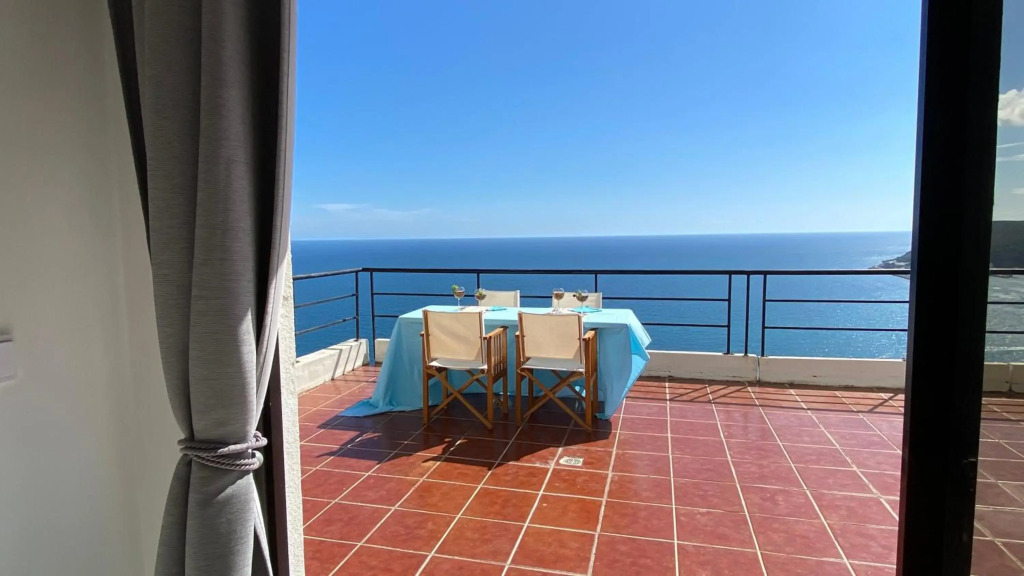 Sea View Apartment Sesimbra- Apartamento Vista Mar