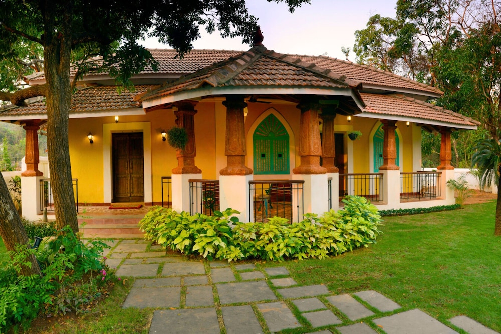 ELIVAAS Terra Rosa 4 BHK Villa With Pool