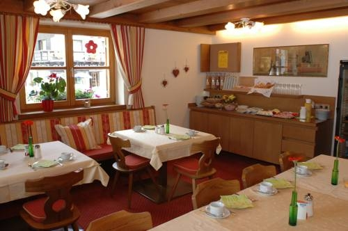 Pension Walserheim