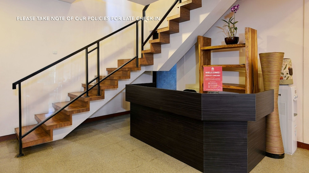 ZEN Rooms Terogong Near Pondok Indah