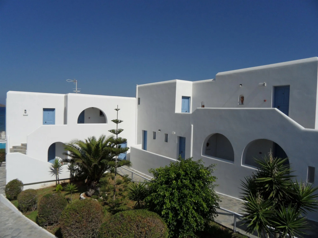 Kosmitis Suites & Villas