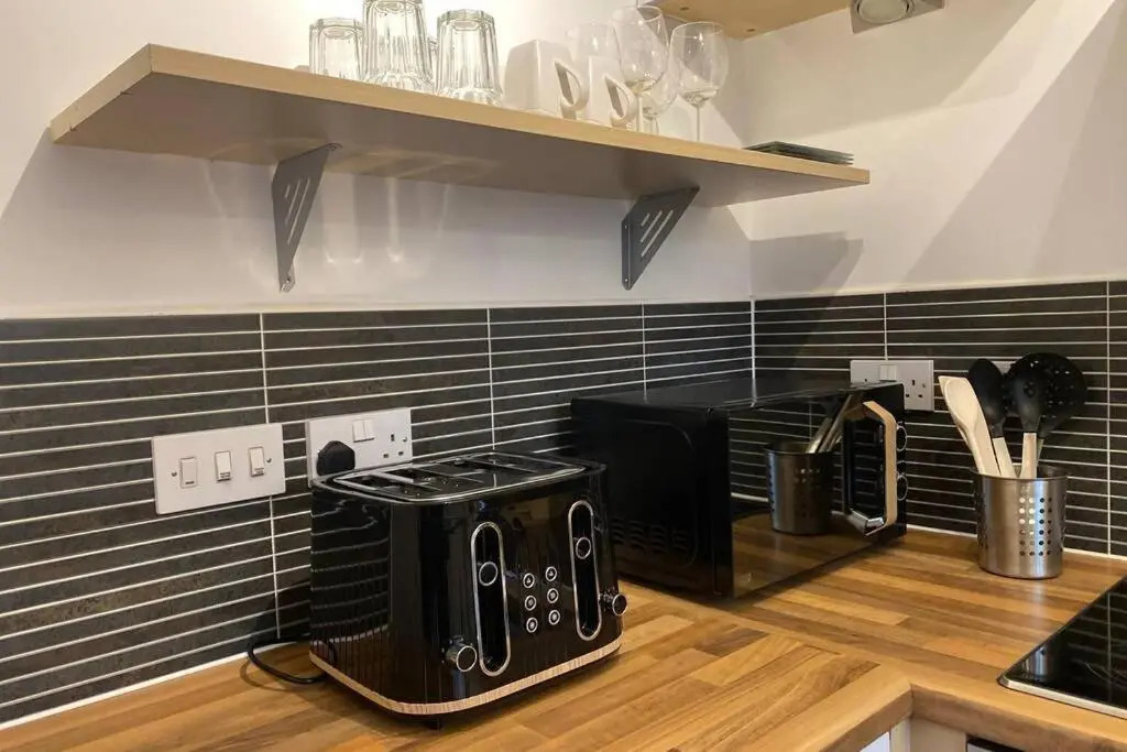 The Onyx Suite - 1 Bed apartment w/ free parking