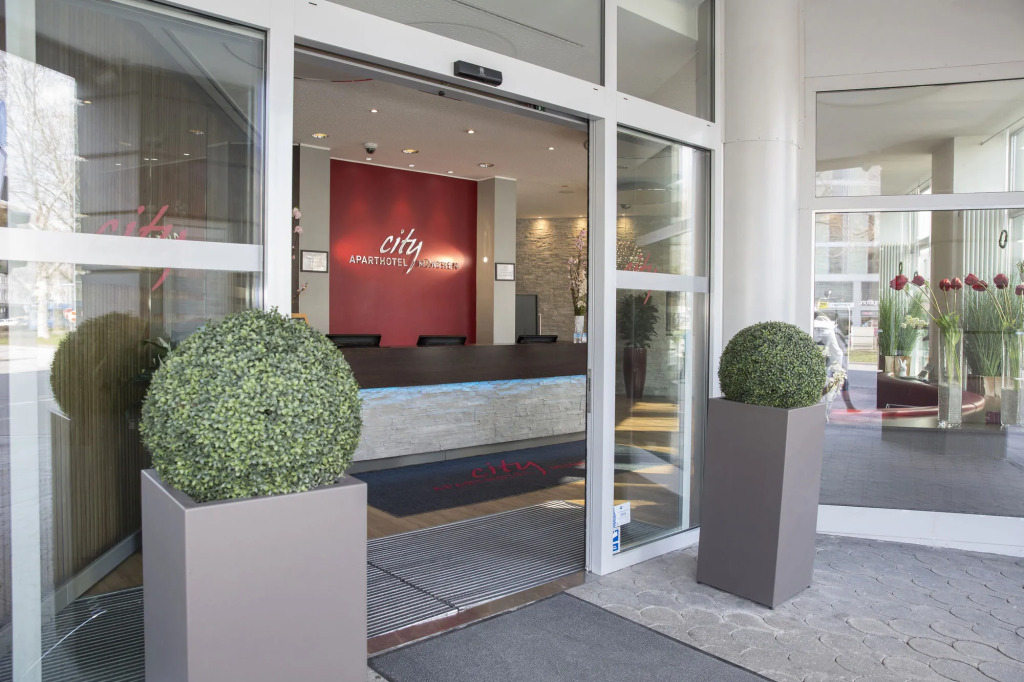 KOOS Hotel&Apartments - City Aparthotel