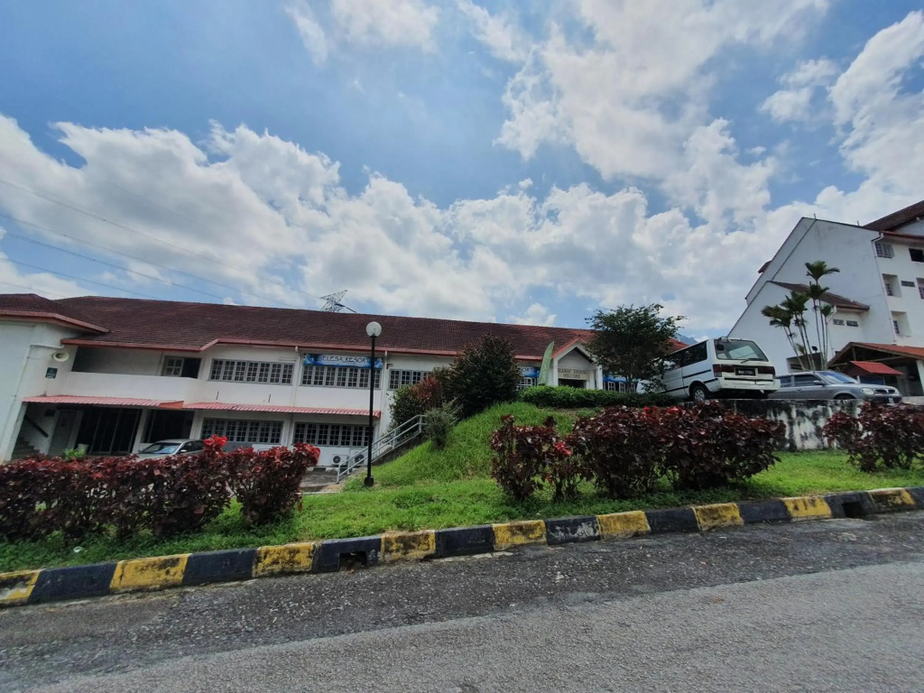 Selesa Hillhomes Golf Resort - M6GP