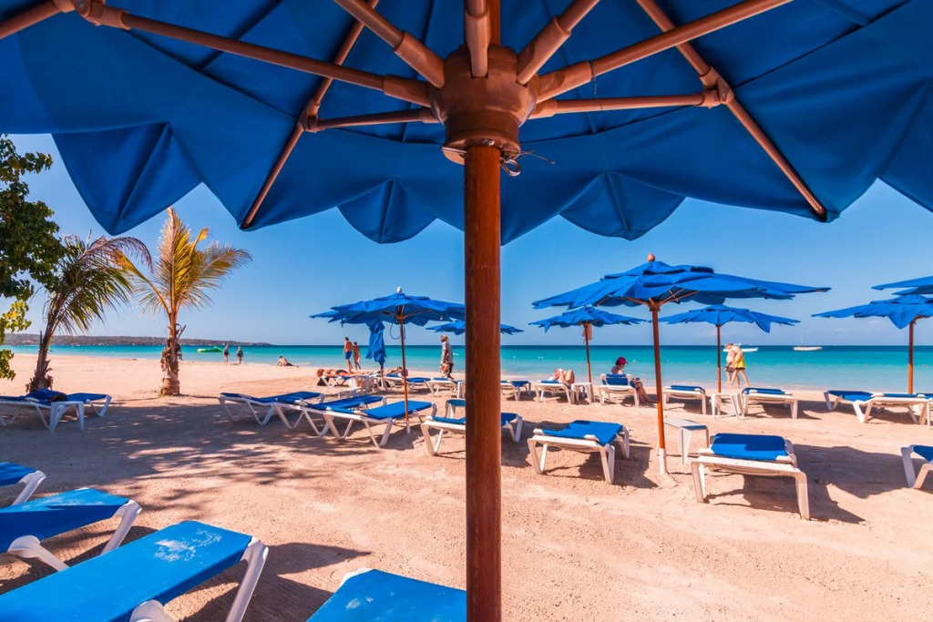 Negril Treehouse Resort