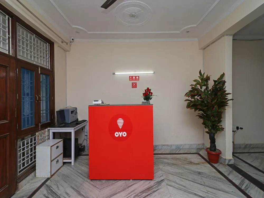 OYO 10669 Hotel Comfort Stay Inn