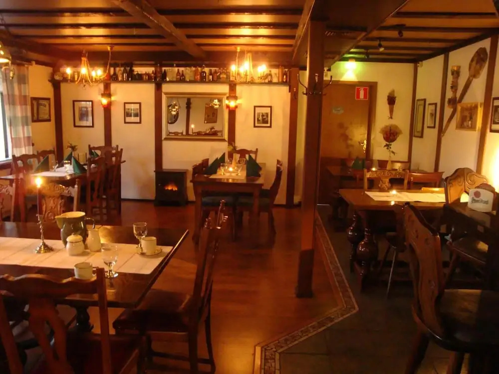 Cronins Guesthouse Bed & Breakfast