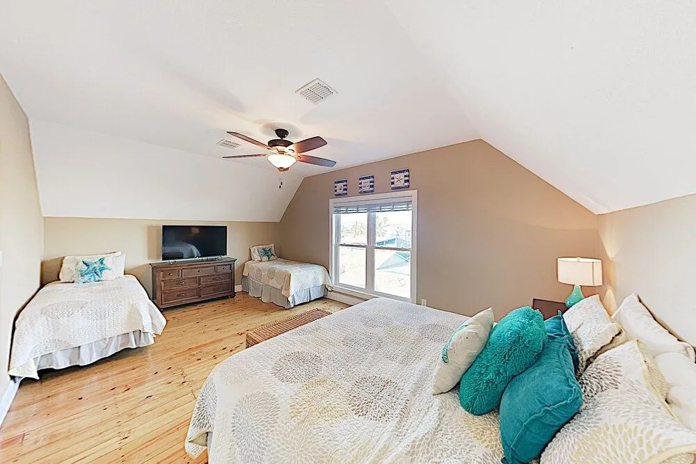4BR 4BA Beach Beauty Port Aransas by RedAwning