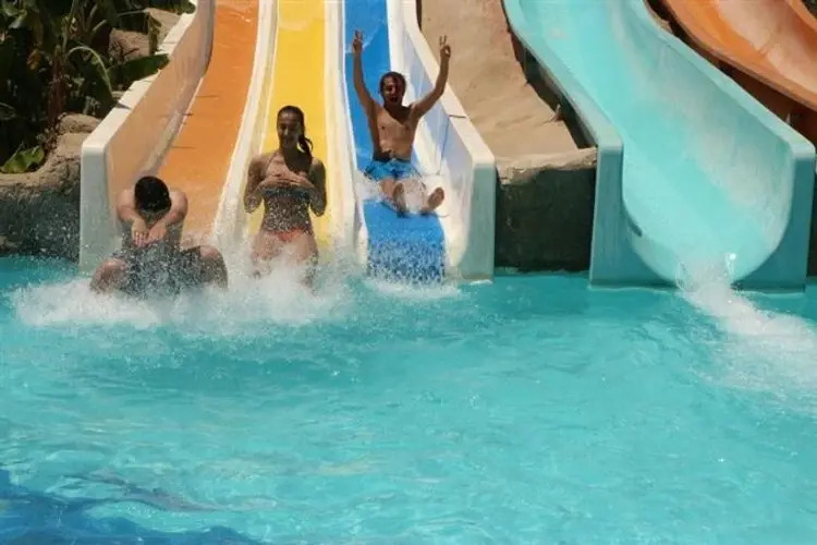 Holiday & Leisure Club