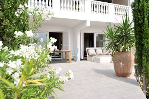 Villa Laguna