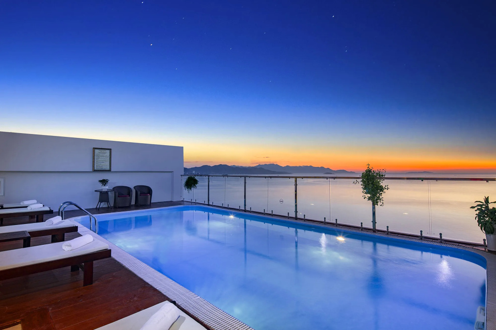 Paris Luxury Hotel & Apartment Nha Trang