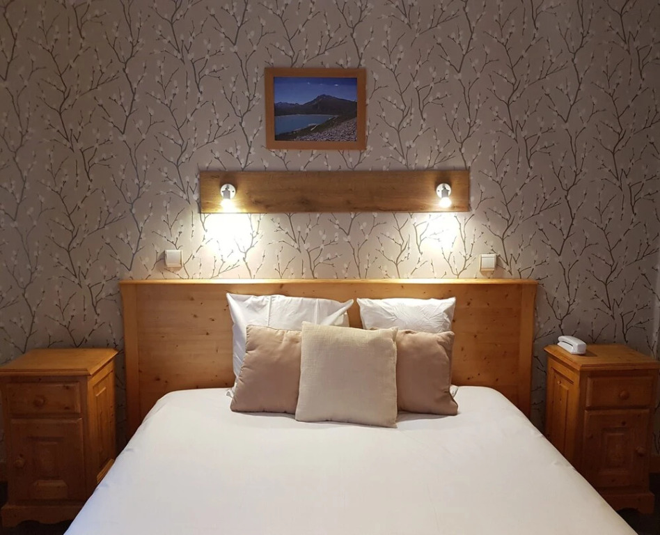 Savoy Hotel & Restaurant
