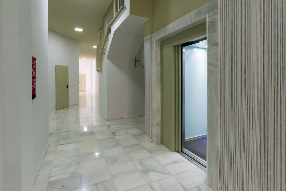 Teatro Plaza Apartments