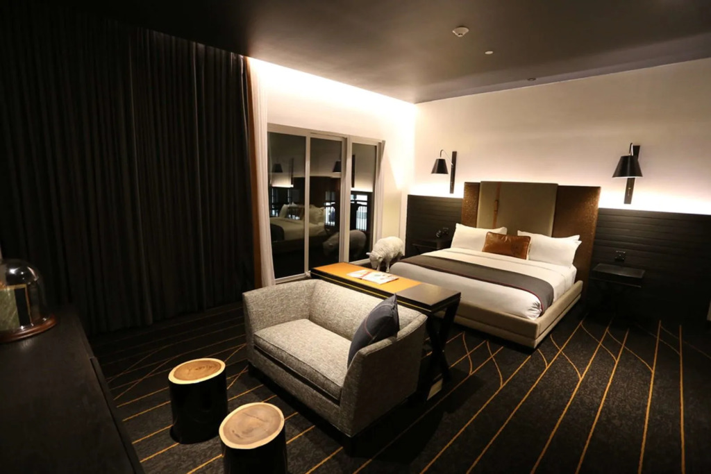 The George, by Valencia Hotel Collection