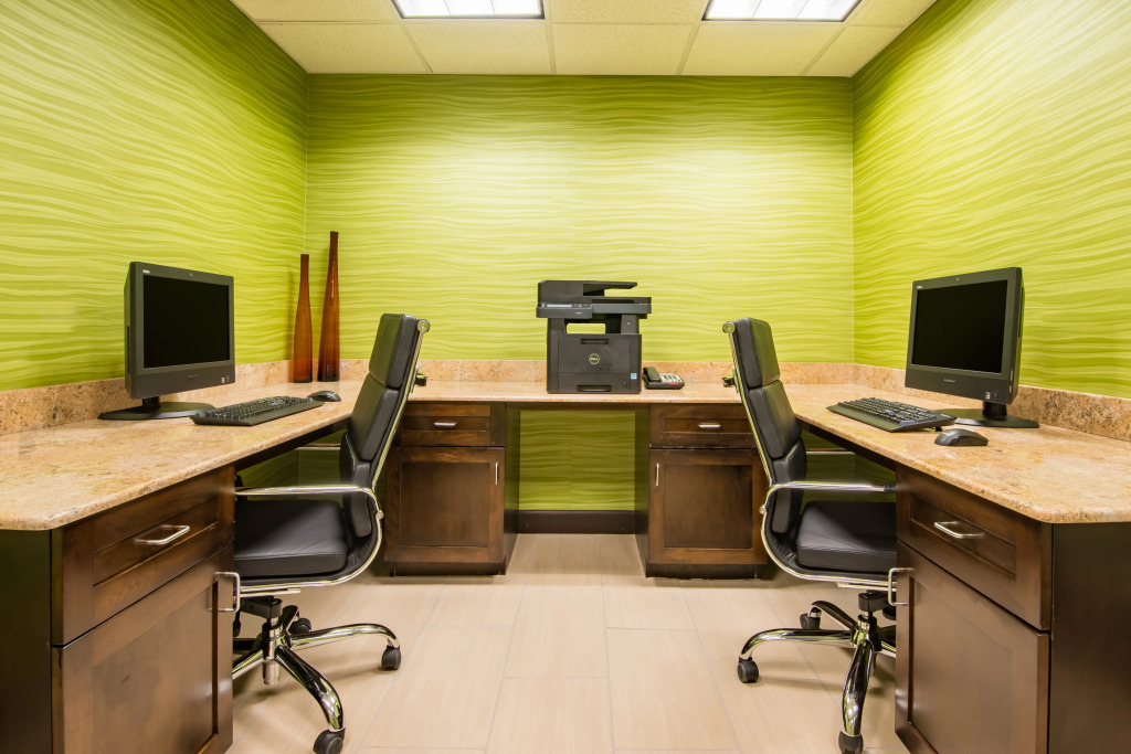 Holiday Inn Express Hotel & Suites Hobbs by IHG
