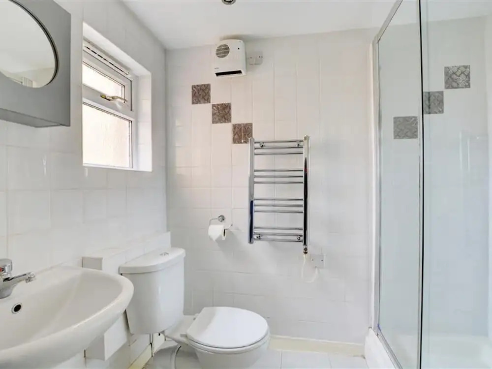Lovely Apartment Right on the sea in Saundersfoot, With Beautiful Window bay