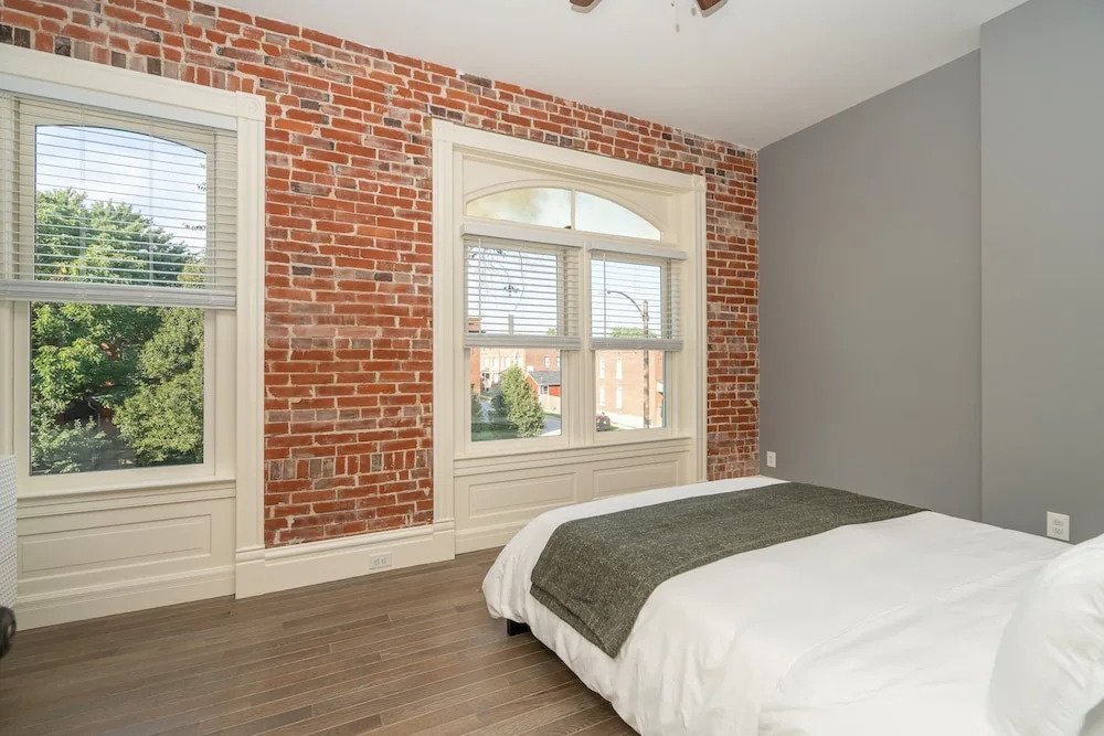 Parkside Comfort | JZ Vacation Rentals
