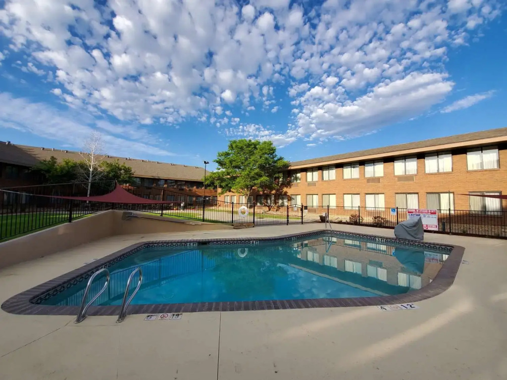 Best Western Plus Plaza Hotel