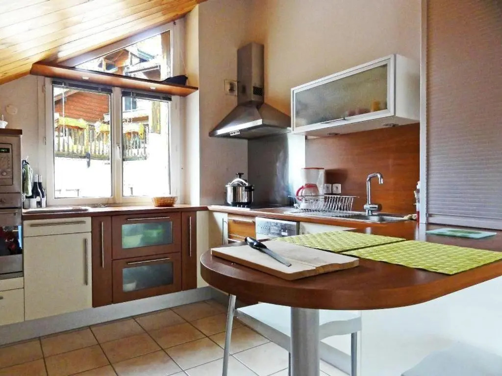Bel appartement 67m² 2 chambres, parking, balcon sud - Briançon - FR-1-330C-72