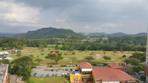 AFamosa Condo DSavoy, Slumber Family Homestay Mslim guest only