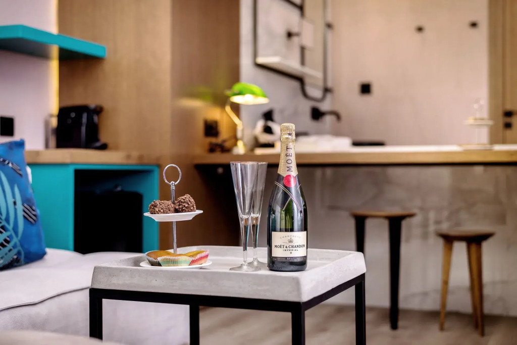 Dyo Suites