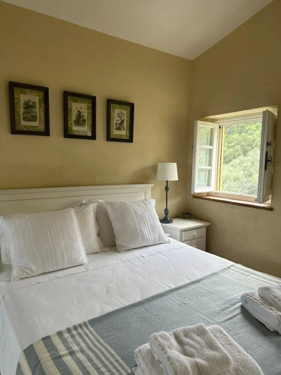 Luxury 6-bed Tuscan Villa near Lucca and Florence