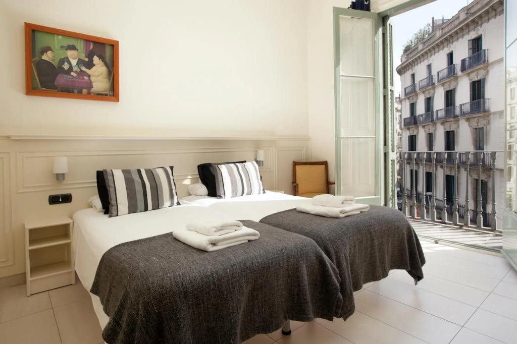 GAUDIR 1 · Apartment next to Pg de Gracia