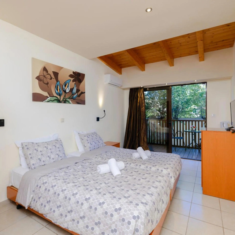 Heleni Beach Hotel