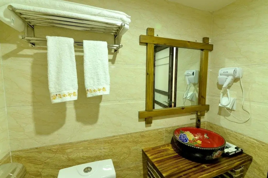 Youshui Impression Inn