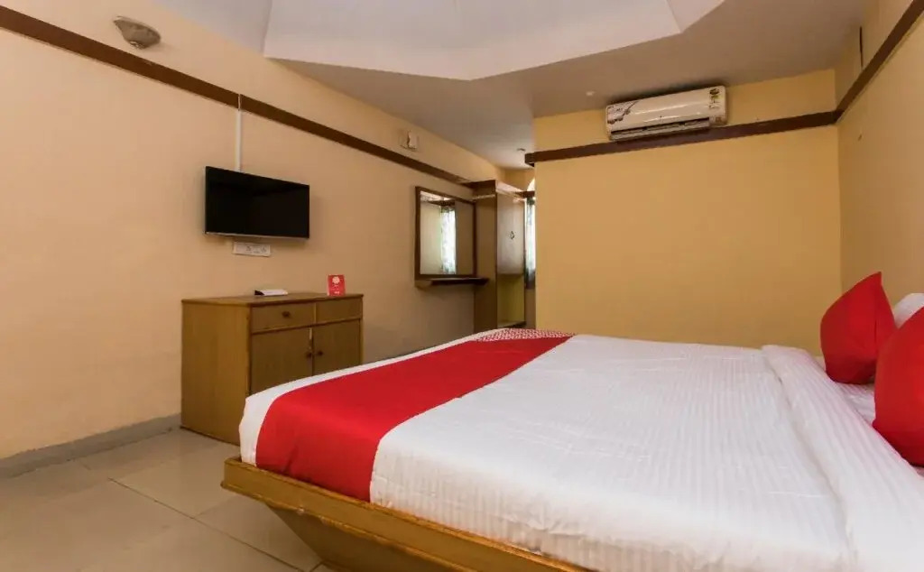 OYO 13496 Hotel Royal park