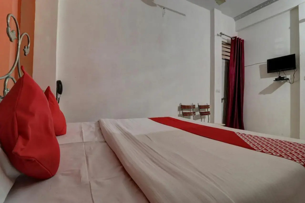 Sai Guest House by OYO Rooms