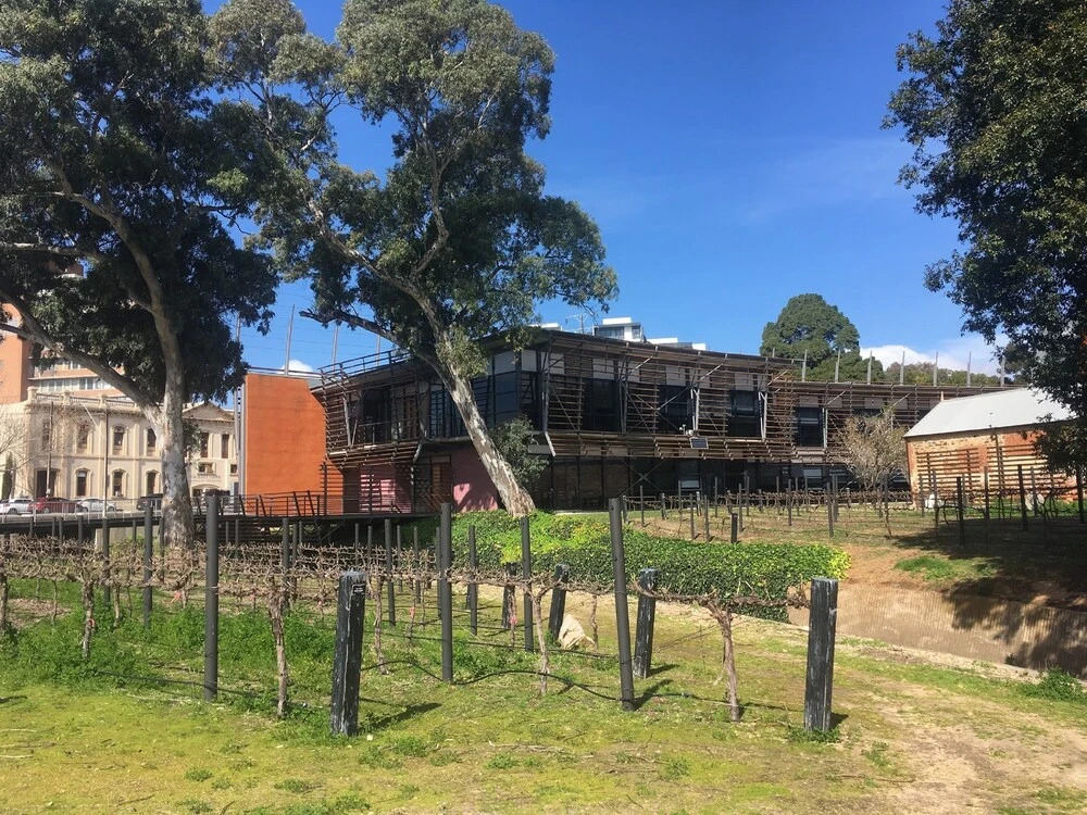 Adelaide Style Accommodation near City