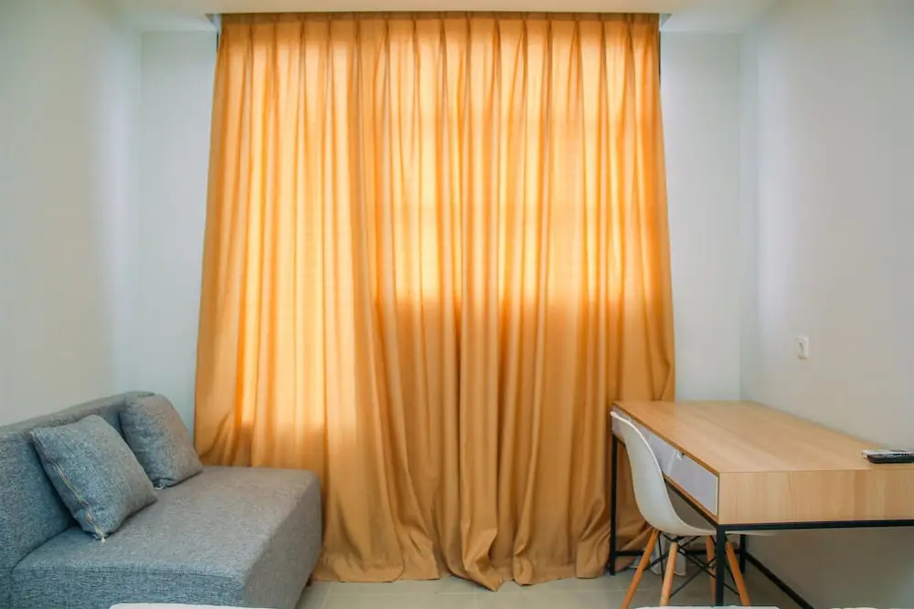 Brand New and Comfy Studio Modern Room at Evenciio Apartment