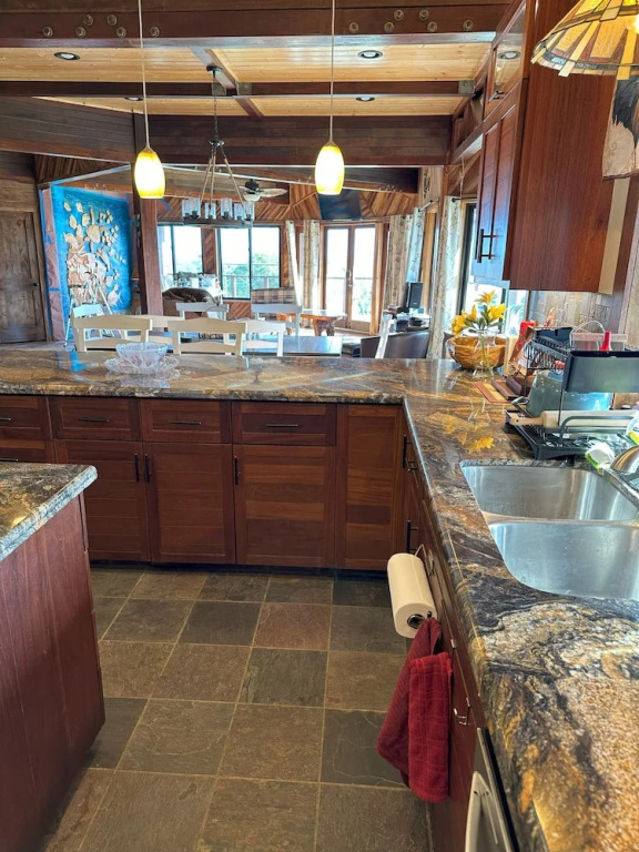 Hawaii Magic Skies B&B Farmstay