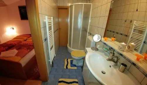 Apartments Ina