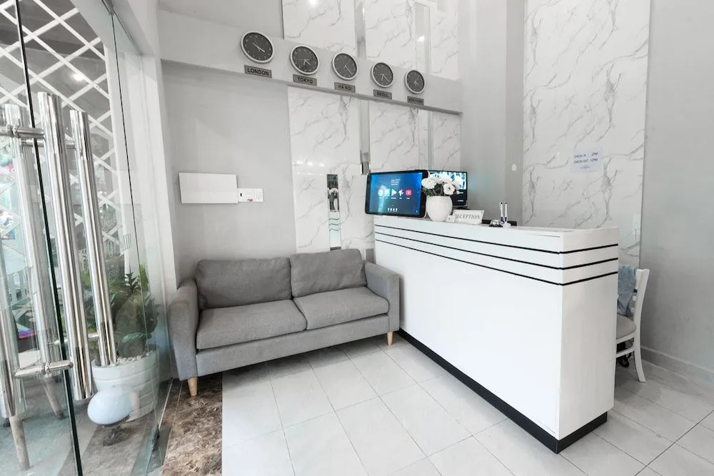 NEW MILANO APARTMENT Airbn & Travel