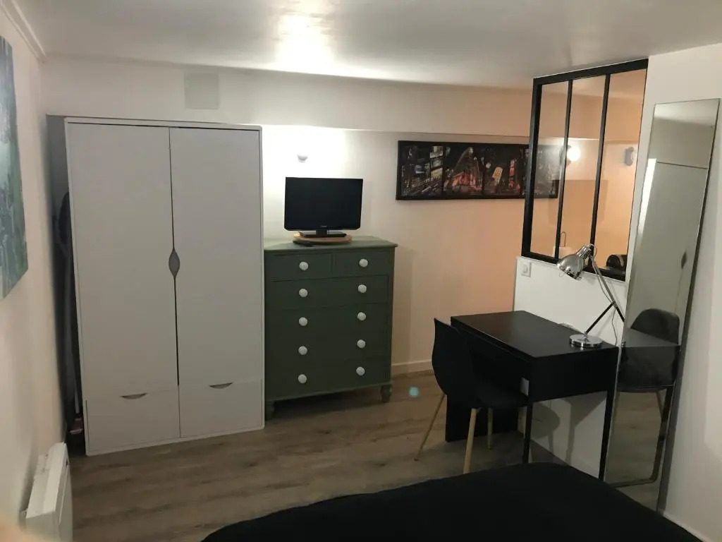Joli Studio/T1 Rennes (Adults Only)