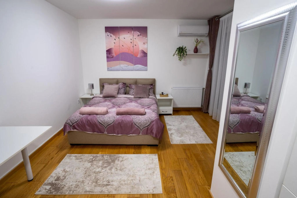 Moonlit Studio Apartment